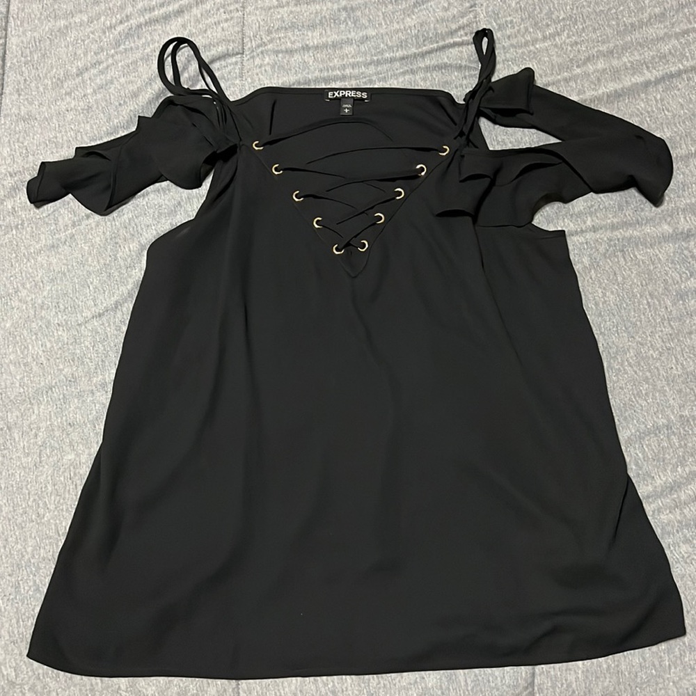 Express flutter sleeve blouse